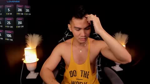 Snapshot of 000batman000 chatting on 03-07-25, 01:53 Bruce online show from 03-07-25, 01:53