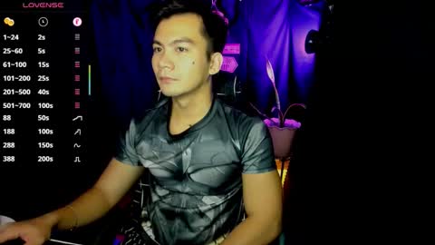 Snapshot of 000batman000 chatting on 02-17-26, 01:24 Bruce online show from 02-17-26, 01:24