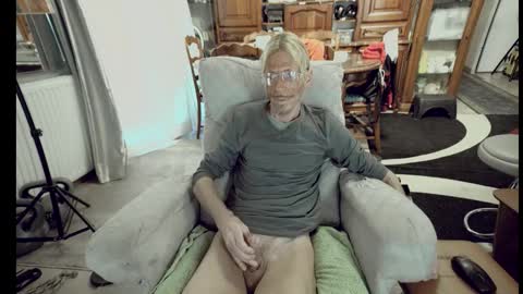 jeff online show from 10-16-25, 01:45