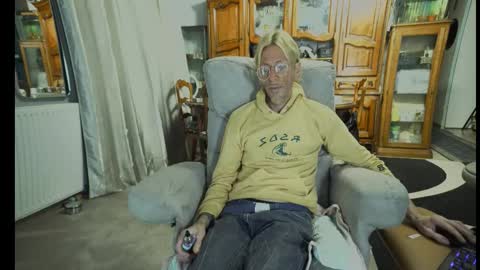 jeff online show from 12-23-25, 05:38