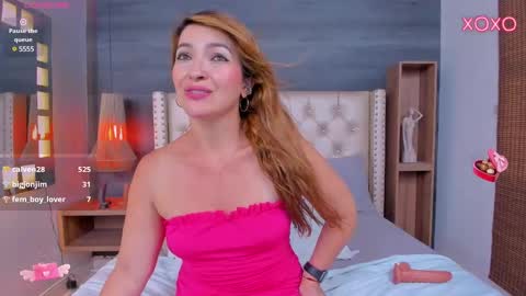 Snapshot of 01victoria chatting on 02-03-25, 06:39 01victoria online show from 02-03-25, 06:39