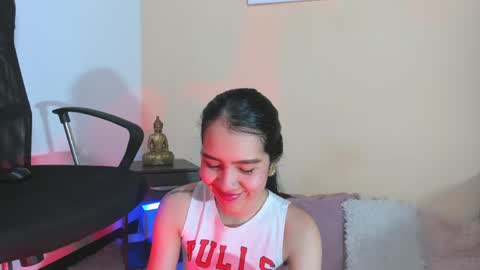 Alice  online show from 04-11-26, 01:04