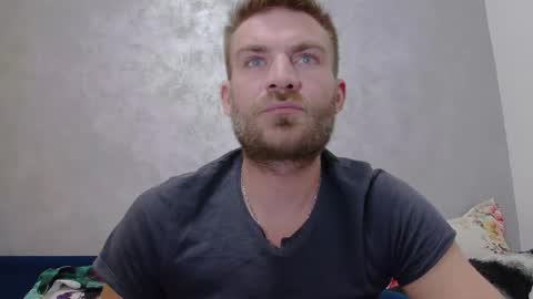 Snapshot of 10in_deluxe chatting on 12-20-25, 07:54 10in_deluxe online show from 12-20-25, 07:54