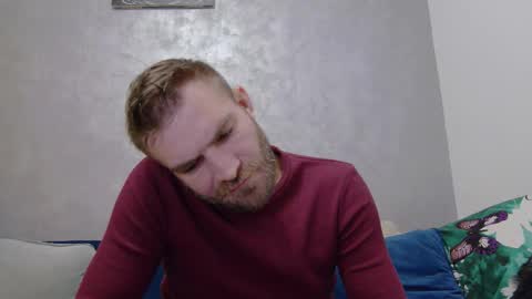 Snapshot of 10in_deluxe chatting on 12-22-25, 10:34 10in_deluxe online show from 12-22-25, 10:34