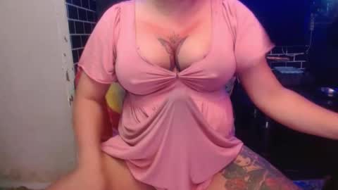  i am trixie im Your Selfsucking Mistress  online show from 12-20-25, 02:51
