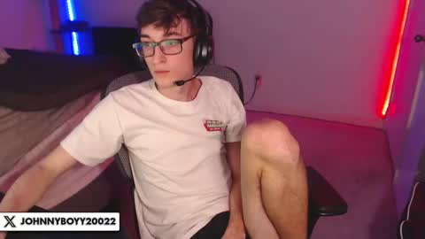 Snapshot of 18yrboyhot chatting on 09-10-25, 01:05 19yrboyhot online show from 09-10-25, 01:05
