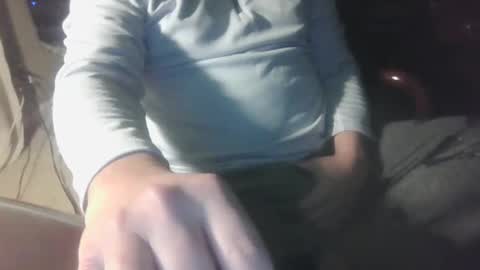 Snapshot of 1900pley chatting on 03-25-26, 09:15 1900pley online show from 03-25-26, 09:15