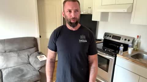 Snapshot of 1981thor chatting on 12-17-25, 06:14 1981thor online show from 12-17-25, 06:14