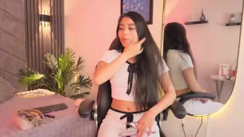 Snapshot of 1anya chatting on 11-01-25, 07:16 anya online show from 11-01-25, 07:16