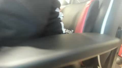 Snapshot of 1bigloadasian chatting on 01-26-25, 01:41 1bigloadasian online show from 01-26-25, 01:41