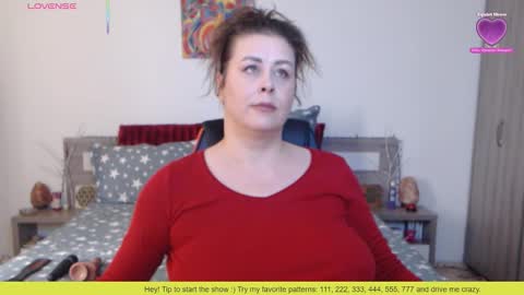 Felicity online show from 11-11-25, 09:53