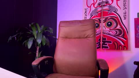 1hannamontana online show from 11-18-25, 10:36