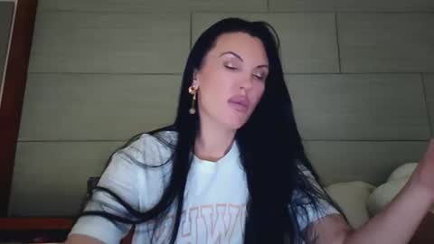 Onna online show from 02-22-26, 03:51