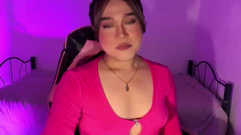 Snapshot of 1lovelymess chatting on 02-05-26, 02:05 1lovelymess online show from 02-05-26, 02:05