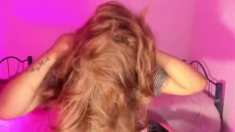 Snapshot of 1lovelymess chatting on 02-13-26, 12:39 1lovelymess online show from 02-13-26, 12:39