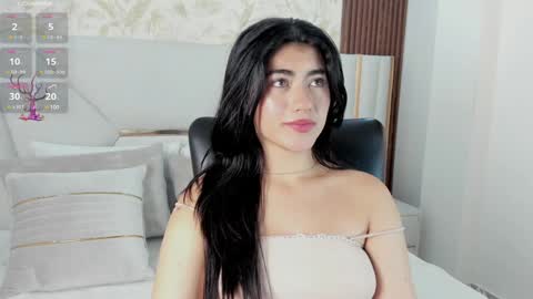 Snapshot of 1m_emily chatting on 01-16-25, 11:06 . online show from 01-16-25, 11:06