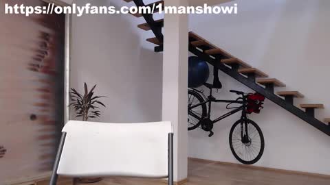 Snapshot of 1manshow11 chatting on 01-13-25, 06:49 1manshow11 online show from 01-13-25, 06:49