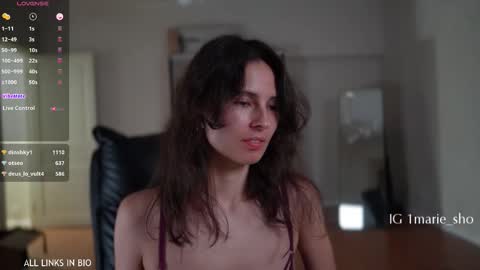 Marie online show from 11-22-25, 06:29