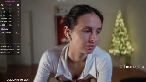 Marie online show from 01-12-26, 06:13