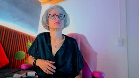 Snapshot of 1miss_monserrate chatting on 02-05-26, 12:32 Miss Monserrate online show from 02-05-26, 12:32