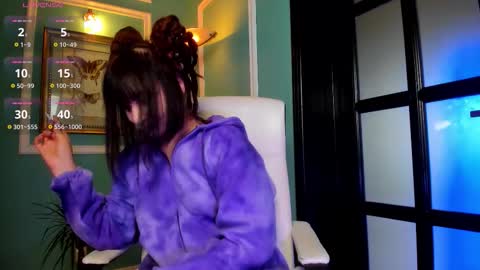 Moona  online show from 10-08-25, 09:40