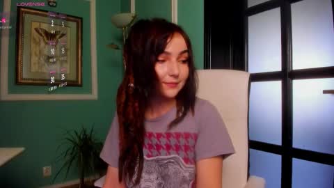 Moona  online show from 01-13-26, 11:37