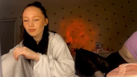 1rapunzel online show from 12-15-25, 08:24