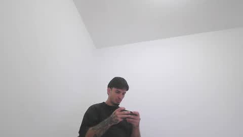 Snapshot of 1sensual chatting on 12-22-24, 07:31 1sensual online show from 12-22-24, 07:31