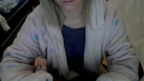 1your_hot_girls online show from 12-04-24, 11:52