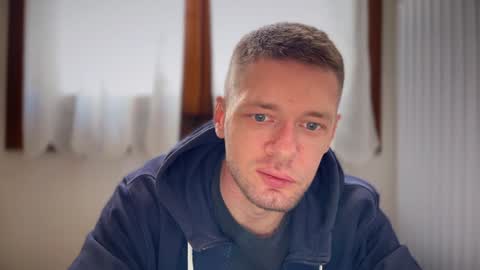 Snapshot of 2017ssseeexxx chatting on 12-12-24, 10:13 Romano online show from 12-12-24, 10:13