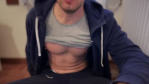 Snapshot of 2017ssseeexxx chatting on 01-08-25, 08:49 Romano online show from 01-08-25, 08:49