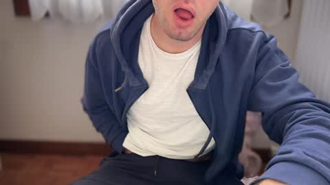 Snapshot of 2017ssseeexxx chatting on 01-12-25, 01:16 Romano online show from 01-12-25, 01:16