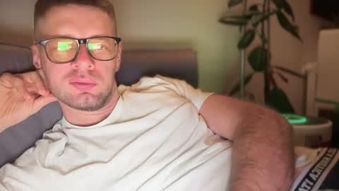 Snapshot of 2017ssseeexxx chatting on 02-03-25, 09:18 Romano online show from 02-03-25, 09:18