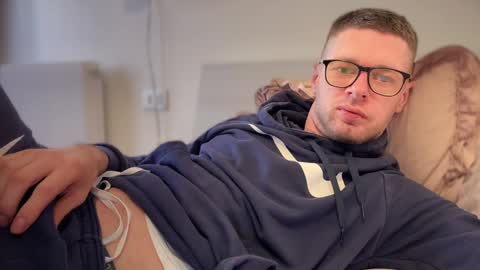 Snapshot of 2017ssseeexxx chatting on 02-05-25, 02:05 Romano online show from 02-05-25, 02:05