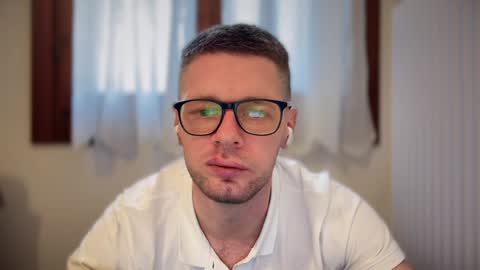 Snapshot of 2017ssseeexxx chatting on 02-08-25, 01:44 Romano online show from 02-08-25, 01:44