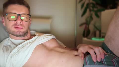 Snapshot of 2017ssseeexxx chatting on 02-19-25, 09:03 Romano online show from 02-19-25, 09:03