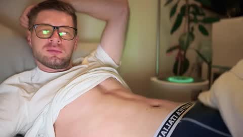 Snapshot of 2017ssseeexxx chatting on 02-21-25, 08:38 Romano online show from 02-21-25, 08:38