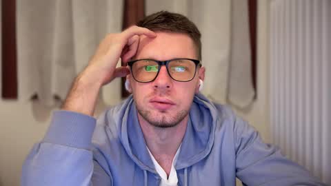 Snapshot of 2017ssseeexxx chatting on 02-22-25, 04:40 Romano online show from 02-22-25, 04:40