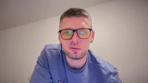 Snapshot of 2017ssseeexxx chatting on 02-25-25, 12:03 Romano online show from 02-25-25, 12:03