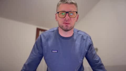 Snapshot of 2017ssseeexxx chatting on 02-26-25, 04:24 Romano online show from 02-26-25, 04:24