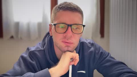 Snapshot of 2017ssseeexxx chatting on 03-03-25, 12:05 Romano online show from 03-03-25, 12:05