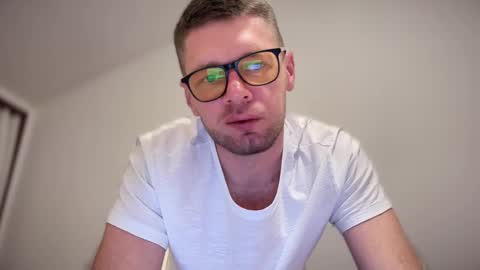 Snapshot of 2017ssseeexxx chatting on 03-03-25, 04:56 Romano online show from 03-03-25, 04:56