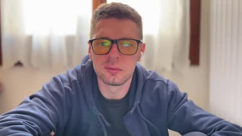 Snapshot of 2017ssseeexxx chatting on 03-07-25, 04:00 Romano online show from 03-07-25, 04:00