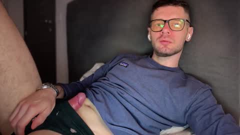 Snapshot of 2017ssseeexxx chatting on 11-20-25, 01:55 Romano online show from 11-20-25, 01:55