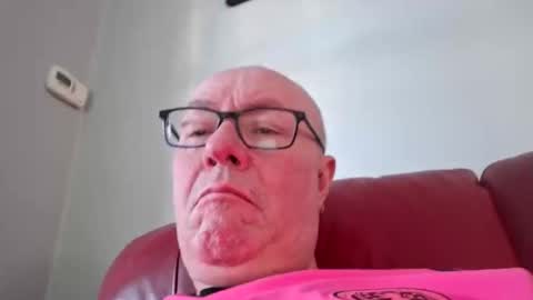 Snapshot of 211scudder chatting on 11-22-25, 01:10 211skoosh online show from 11-22-25, 01:10