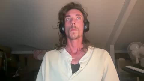 Snapshot of 21stcenturygypsy chatting on 10-19-25, 01:12 21stcenturygypsy online show from 10-19-25, 01:12