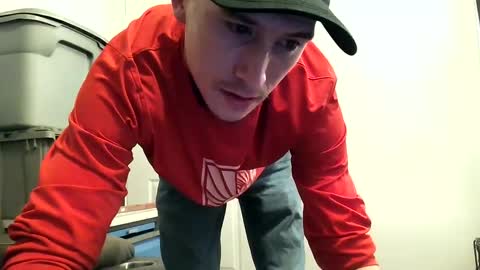 Snapshot of 21yearsy0ung9icheshung chatting on 12-08-24, 04:07 AlecurClit online show from 12-08-24, 04:07