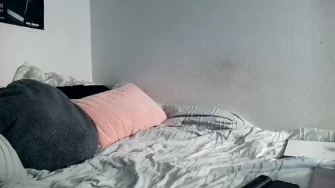 Snapshot of 21yearsy0ung9icheshung chatting on 02-21-25, 03:56 AlecurClit online show from 02-21-25, 03:56