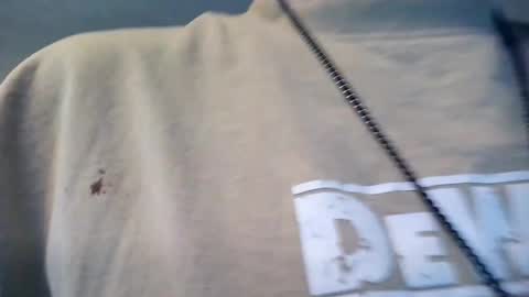 Snapshot of 21yearsy0ung9icheshung chatting on 02-23-25, 04:50 AlecurClit online show from 02-23-25, 04:50