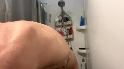 Snapshot of 21yearsy0ung9icheshung chatting on 03-06-25, 12:10 AlecurClit online show from 03-06-25, 12:10
